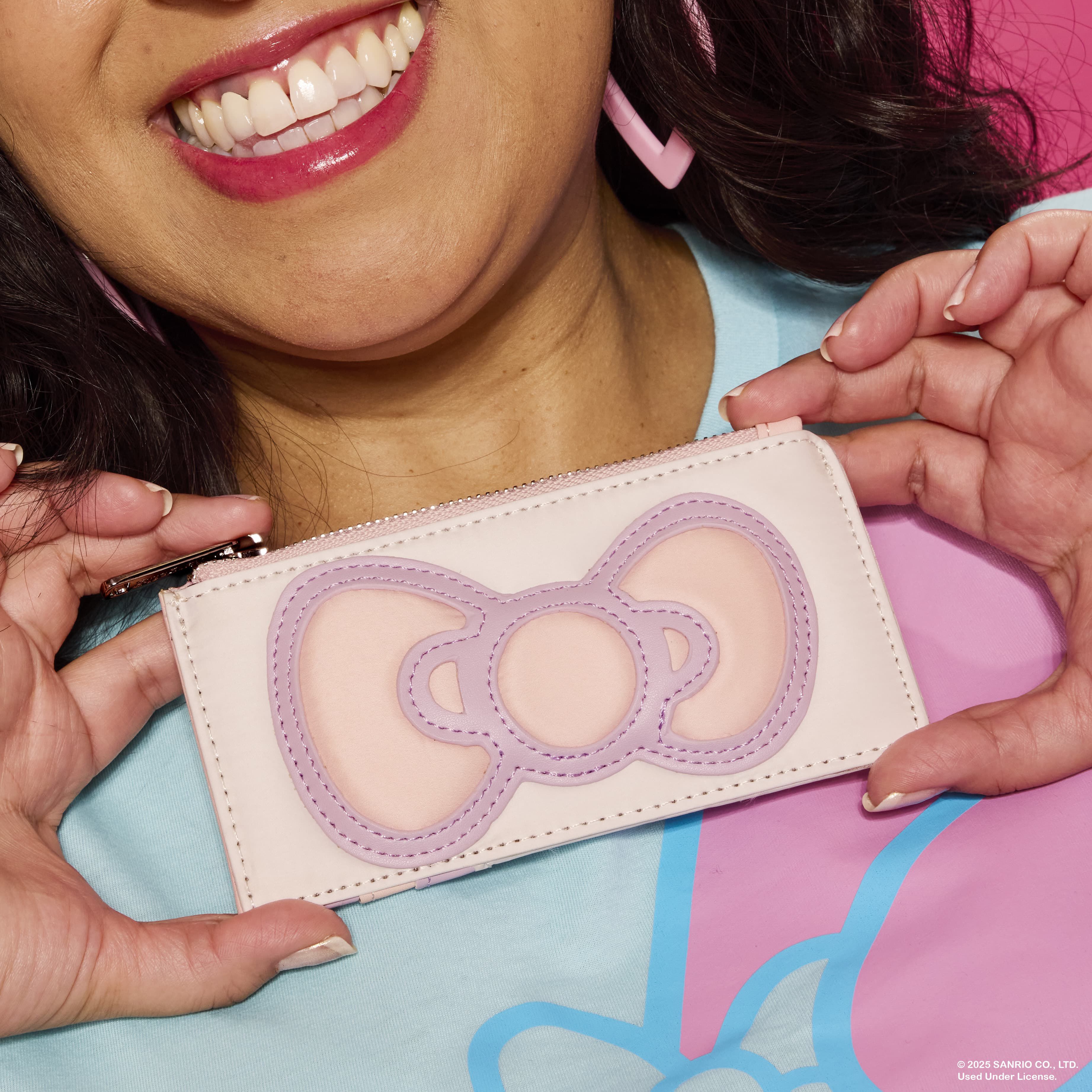 Sanrio Exclusive Hello Kitty Bow Card Holder - Image 2