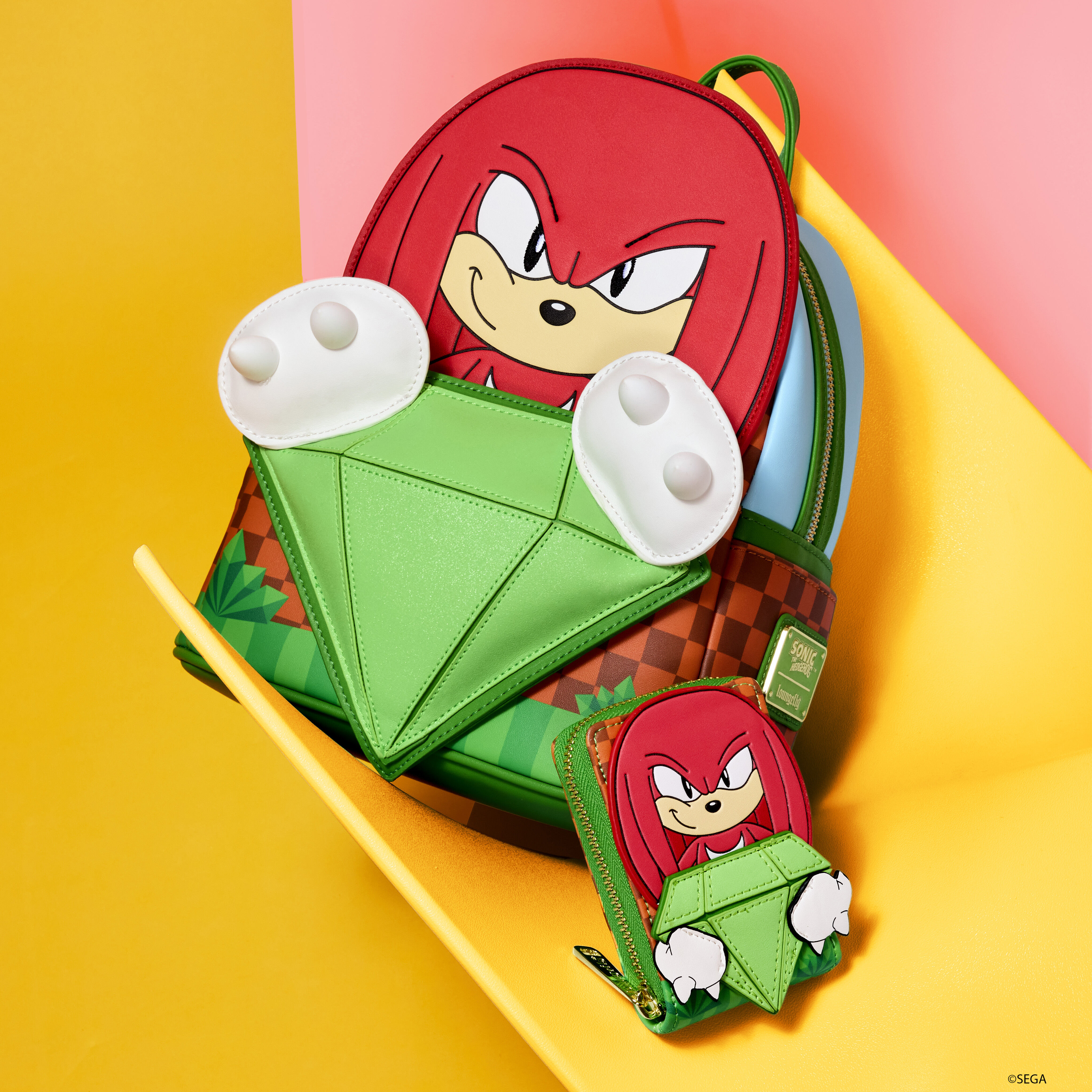 Sonic The Hedgehog Limited Edition Knuckles Emerald Glitter Accordion Wallet - Image 3