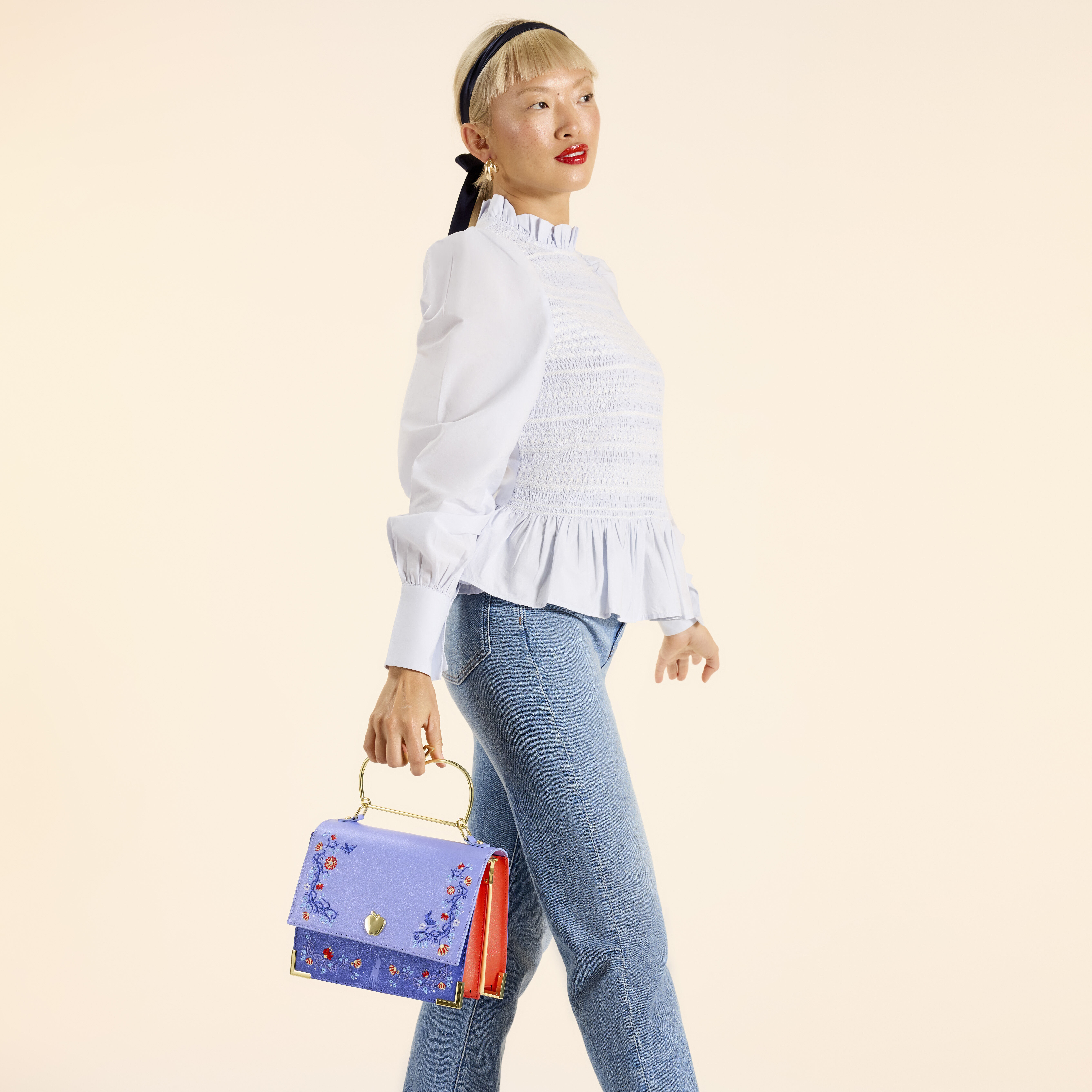 Snow White Shimmer Crossbody Bag - Image 3