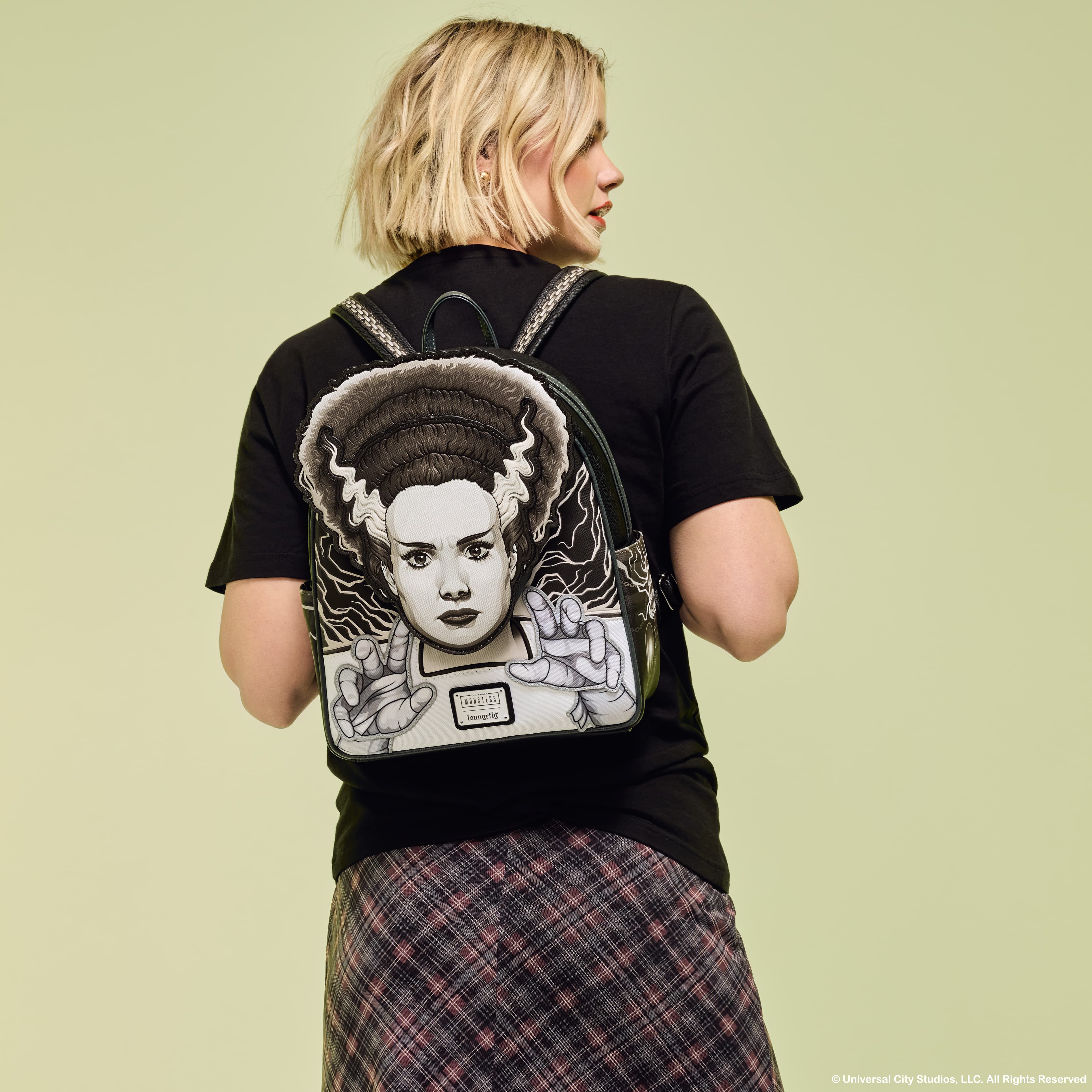 Universal Monsters Exclusive The Bride Of Frankenstein Glow Mini Backpack - Image 2