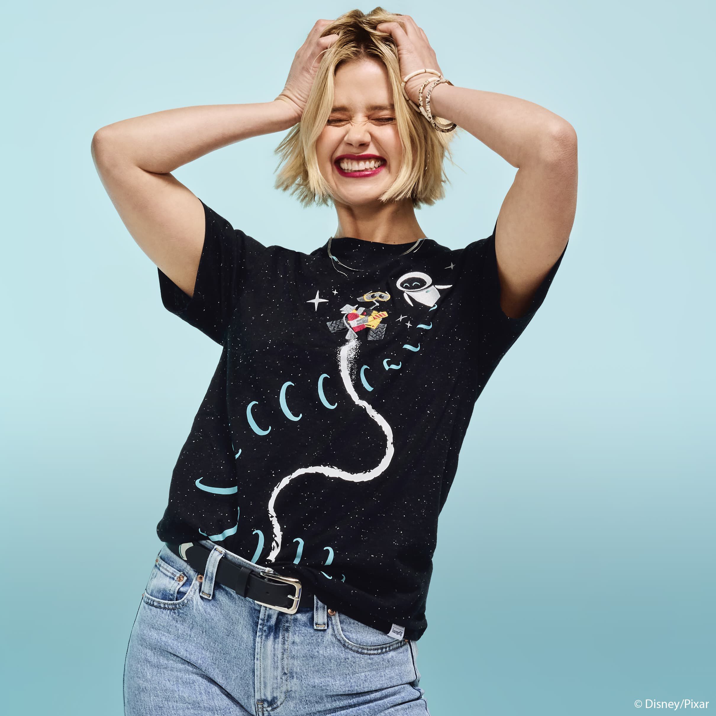 WALL-E & EVE Unisex Tee - Image 2