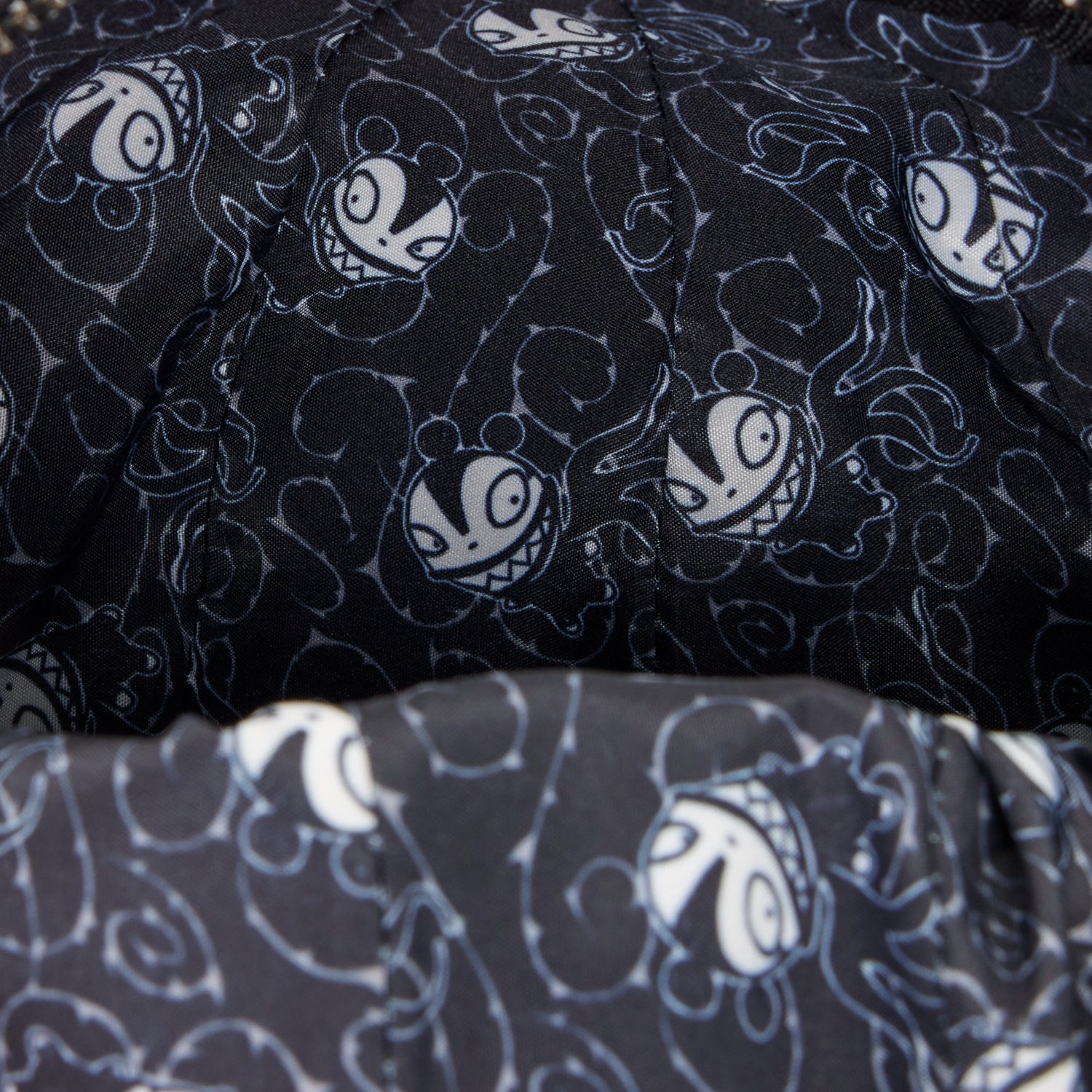 NYCC Limited Edition The Nightmare Before Christmas Vampire Teddy Cosplay Crossbody Bag - Image 7